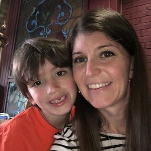 Meet your Posher, Laura